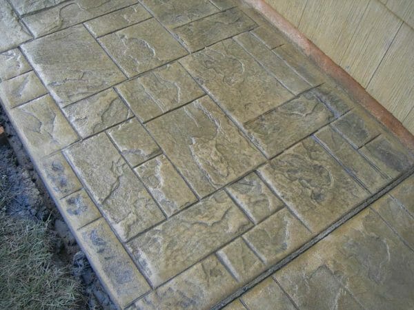 ashler-notched-slate-concrete-stamping-example-walttools-3