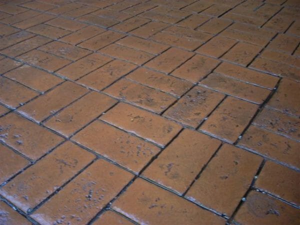 worn-brick-basketweave-stamped-concrete-walttools-example-2