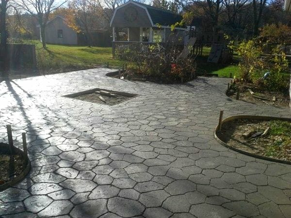 new-random-stone-stamped-concrete-walttools-example-5