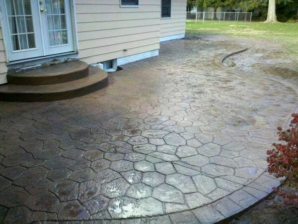 new-random-stone-stamped-concrete-8-inch-border-walttools