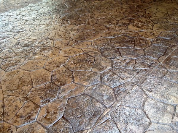 random-rock-stamped-concrete-walttools-example-1