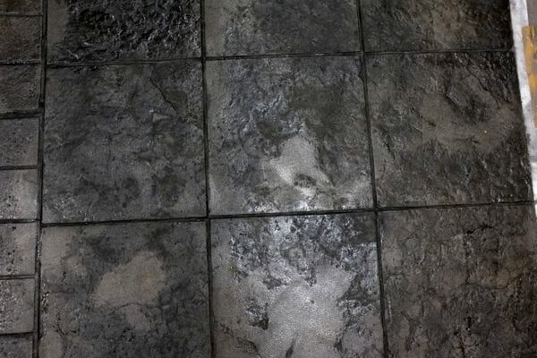 weathered-stone-tile-stamped-concrete-walttools-example-1