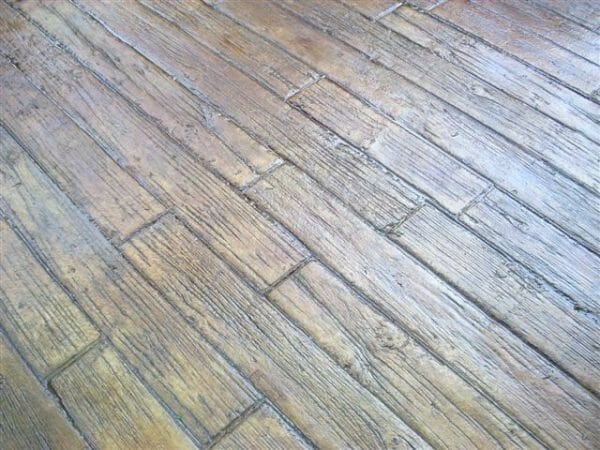 weatherwood-plank-stamped-concrete-walttools-example-5