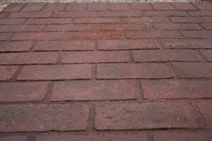 worn-brick-running-bond-stamped-concrete-walttools-example-1
