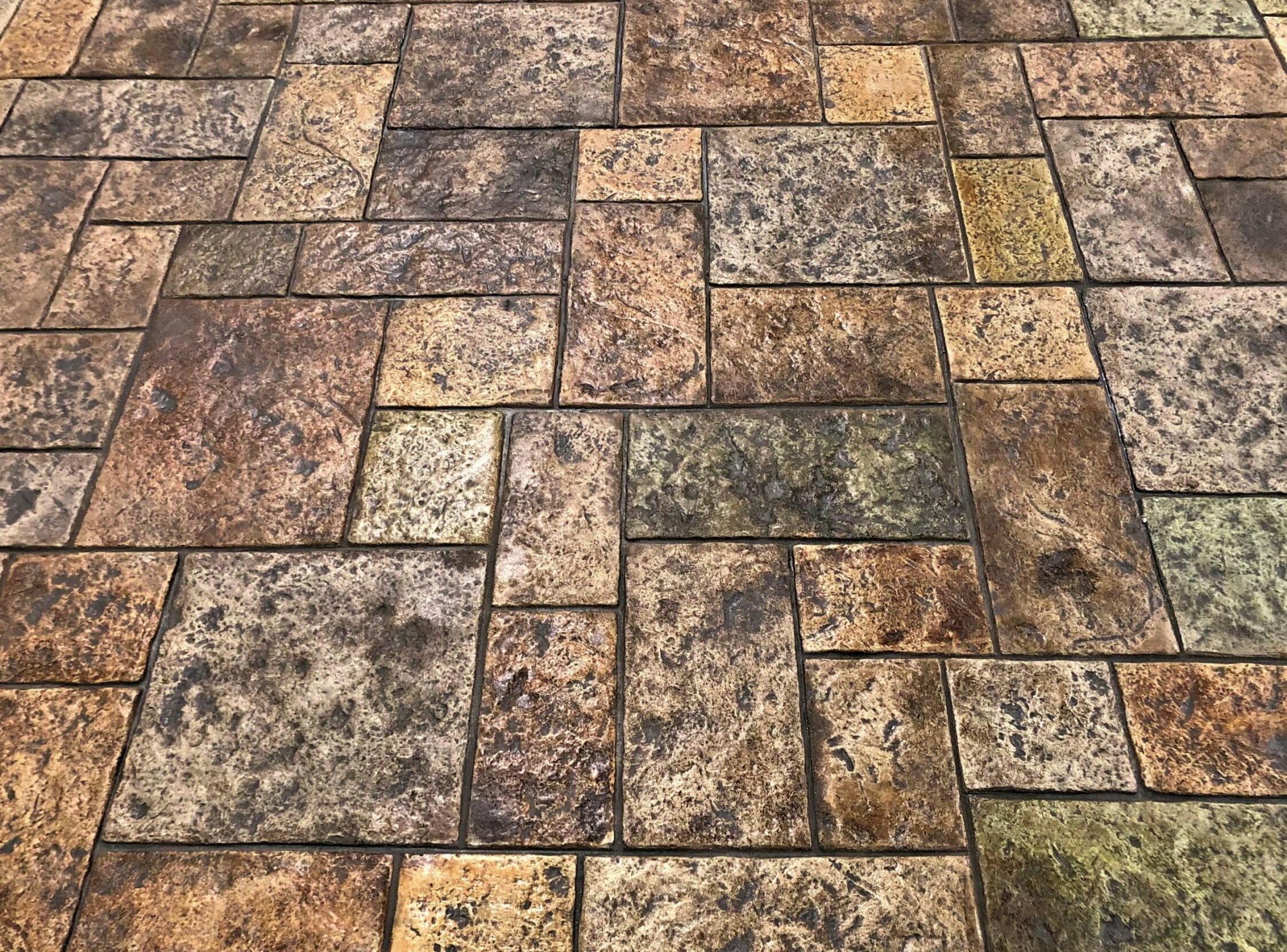 three-rivers-ashler-stamped-concrete-walttools-example-1